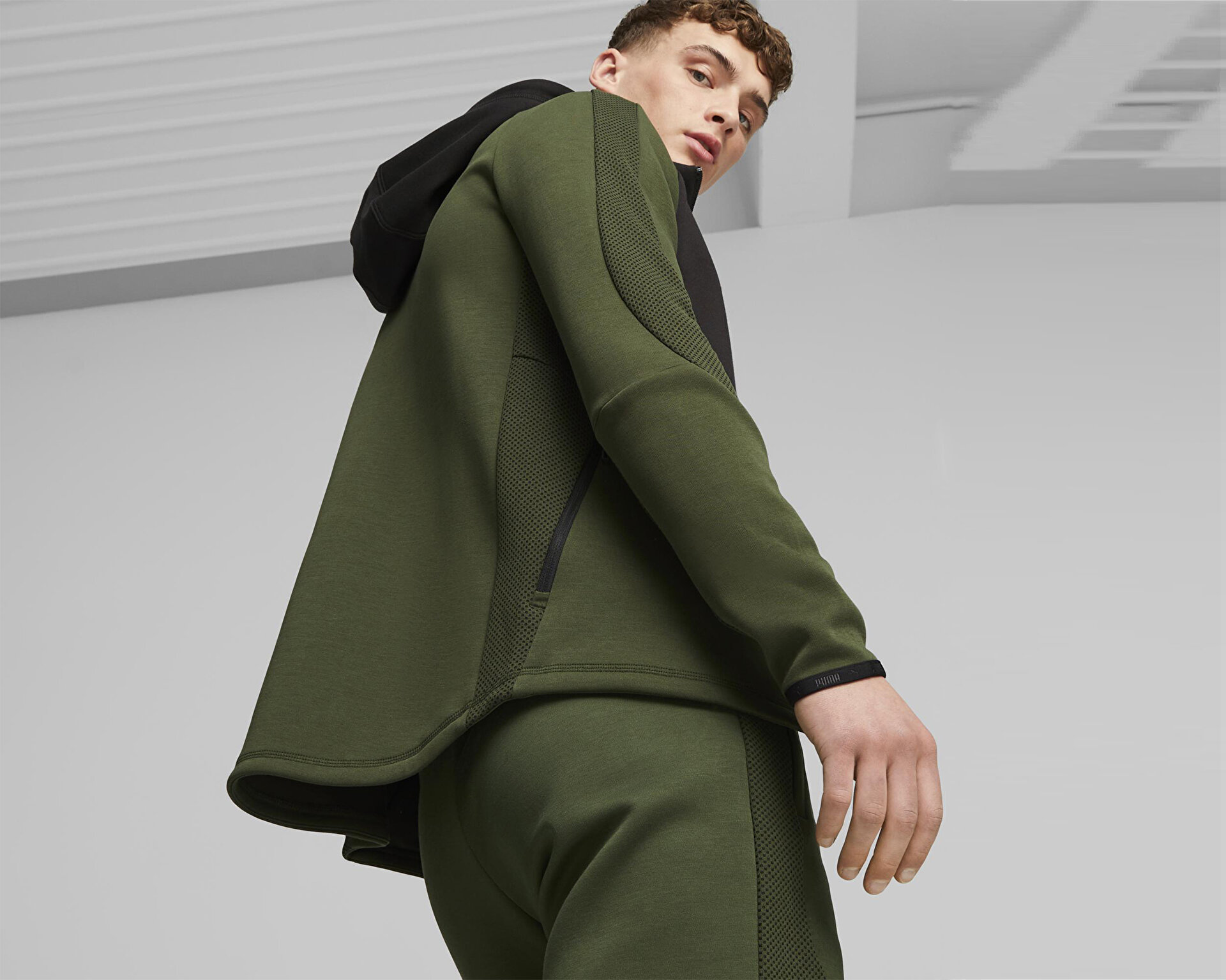 Puma Erkek Evostripe Full-Zip Hoodie Yeşil 67593031