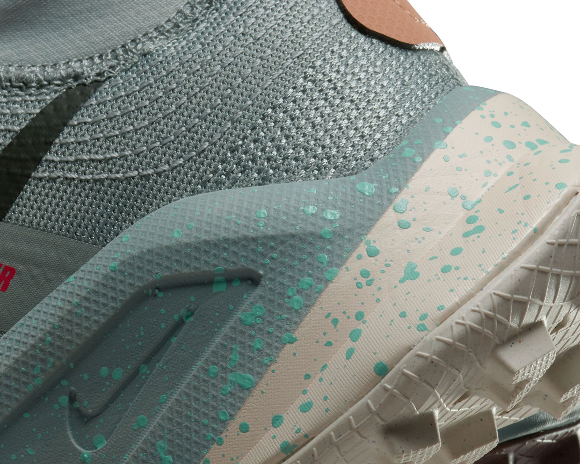 Nike Kadın Zoomx Zegama Trail Yeşil DH0625-301