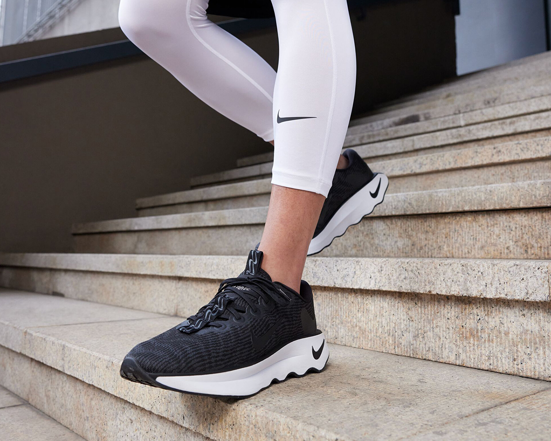 Nike Erkek Nike Motiva Siyah DV1237-001