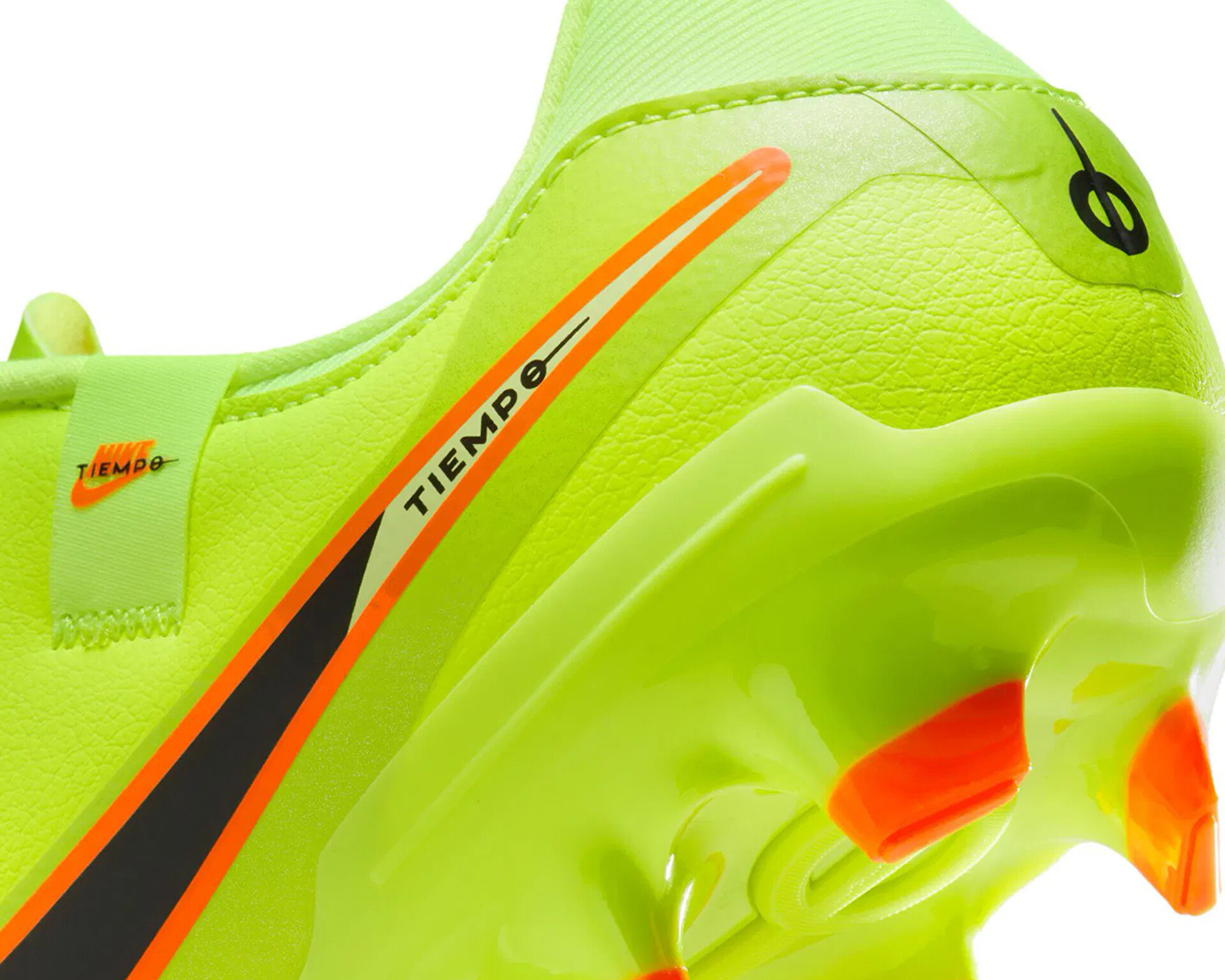 sepatu cleat nike