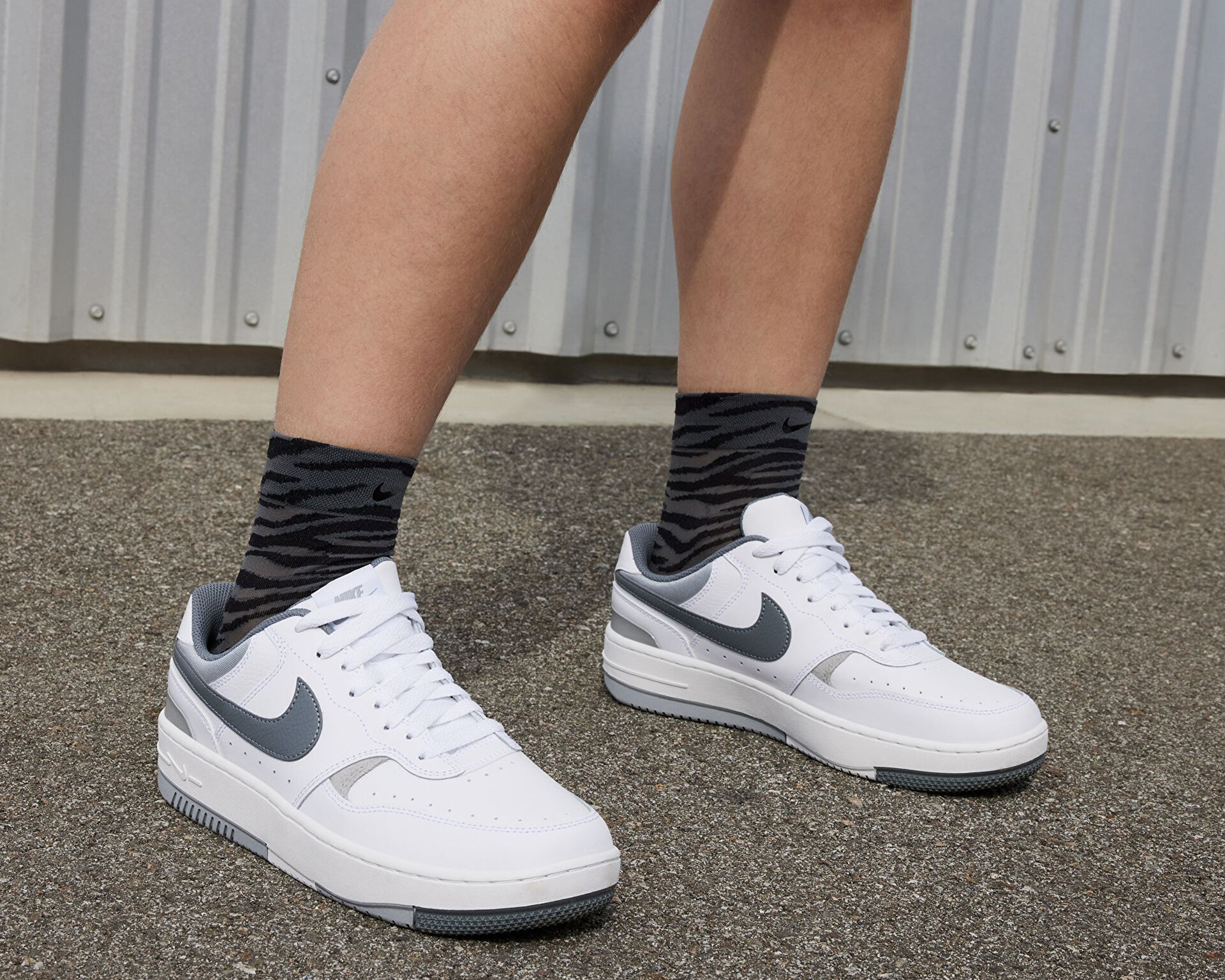 Nike Kadın Wmns Gamma Force Beyaz DX9176-109