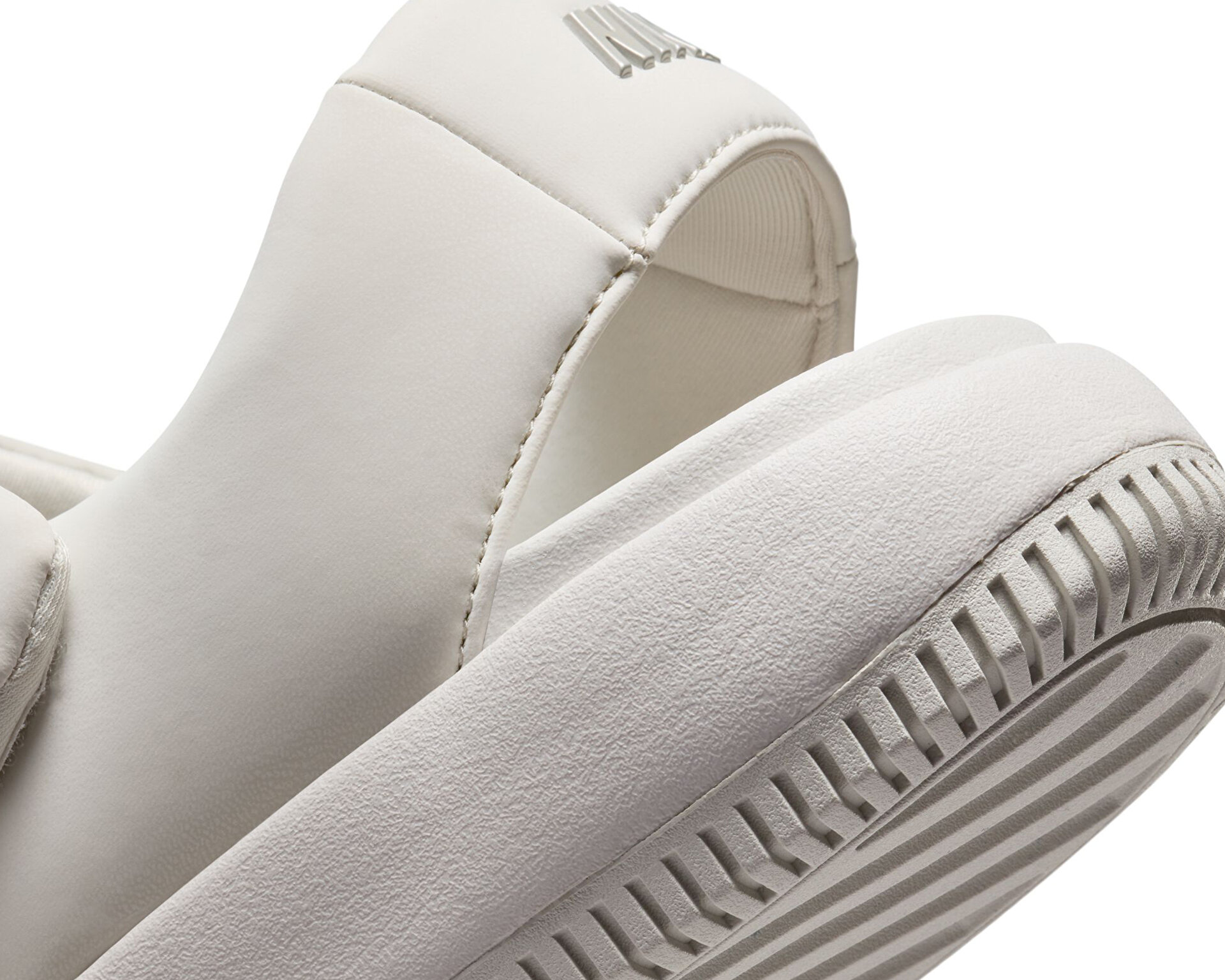 NIKE W CALM SANDAL　FJ6043-002 Amazon.com | Nike Women's Calm Sandals, Light Bone, Off