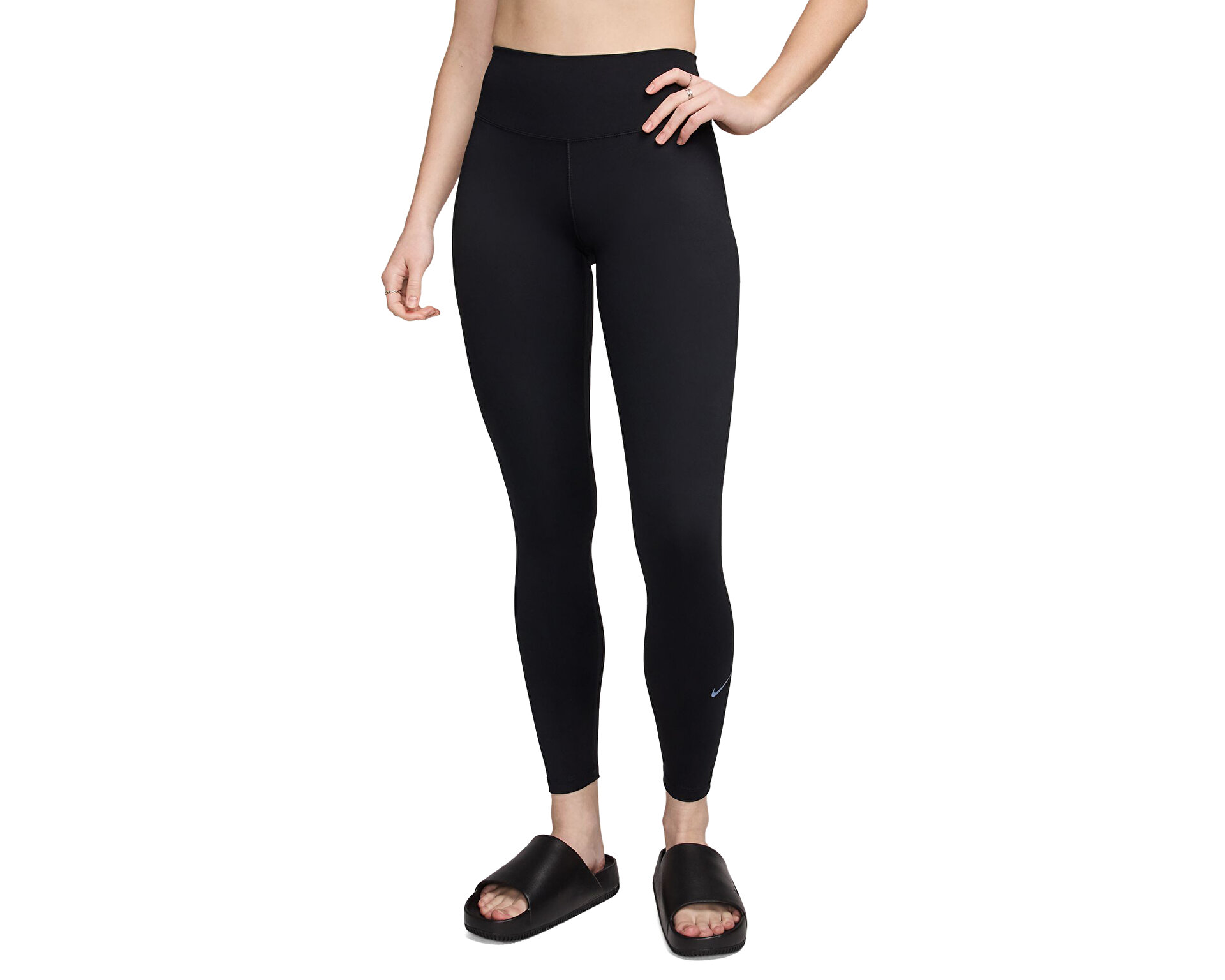 women's nike shirt and leggings