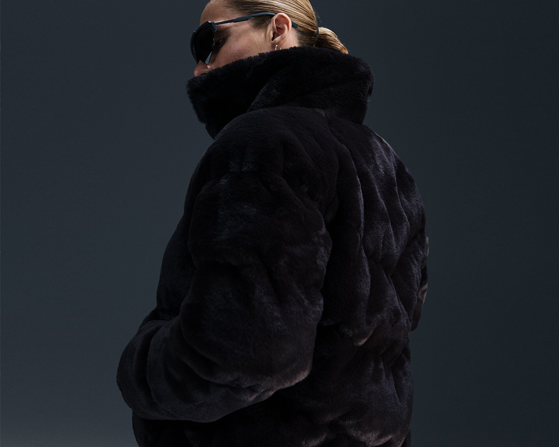 nike womens faux fur jacket black