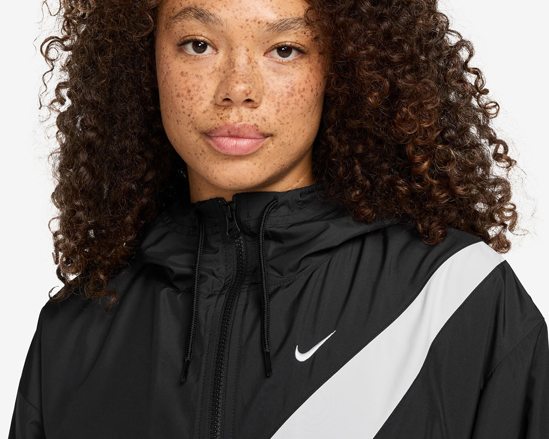 NIKE Kadın W NSW CLSSC WVN UV FZ LOGO JKT Siyah HM8971-010 | Korayspor