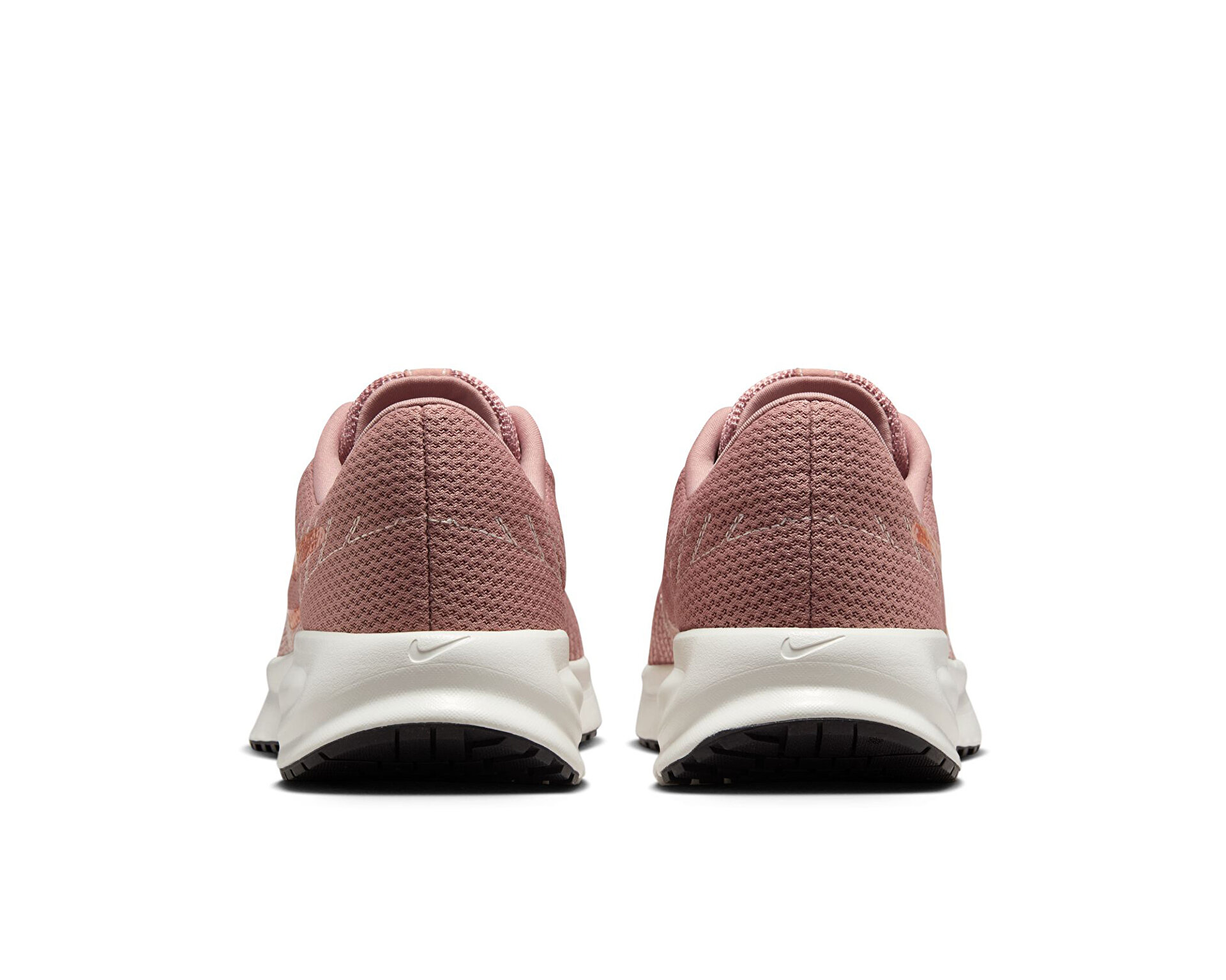 ニカ Nike Run Defy Kadın Siyah Koşu Ayakkabısı | Intersport'ta