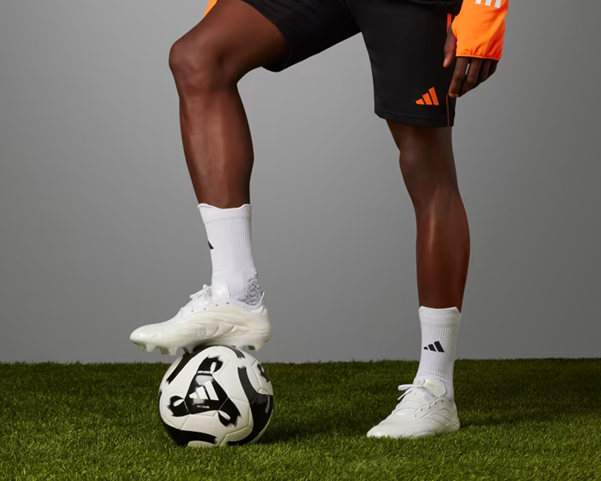 adidas Erkek Copa Pure.1 Fg Beyaz HQ8901