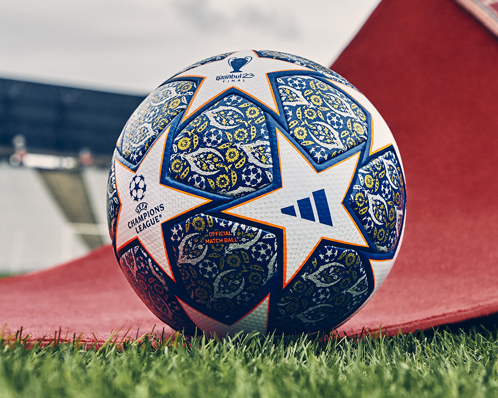 Ucl Pro İstanbul Erkek adidas Futbol Topu HU1576 | Korayspor