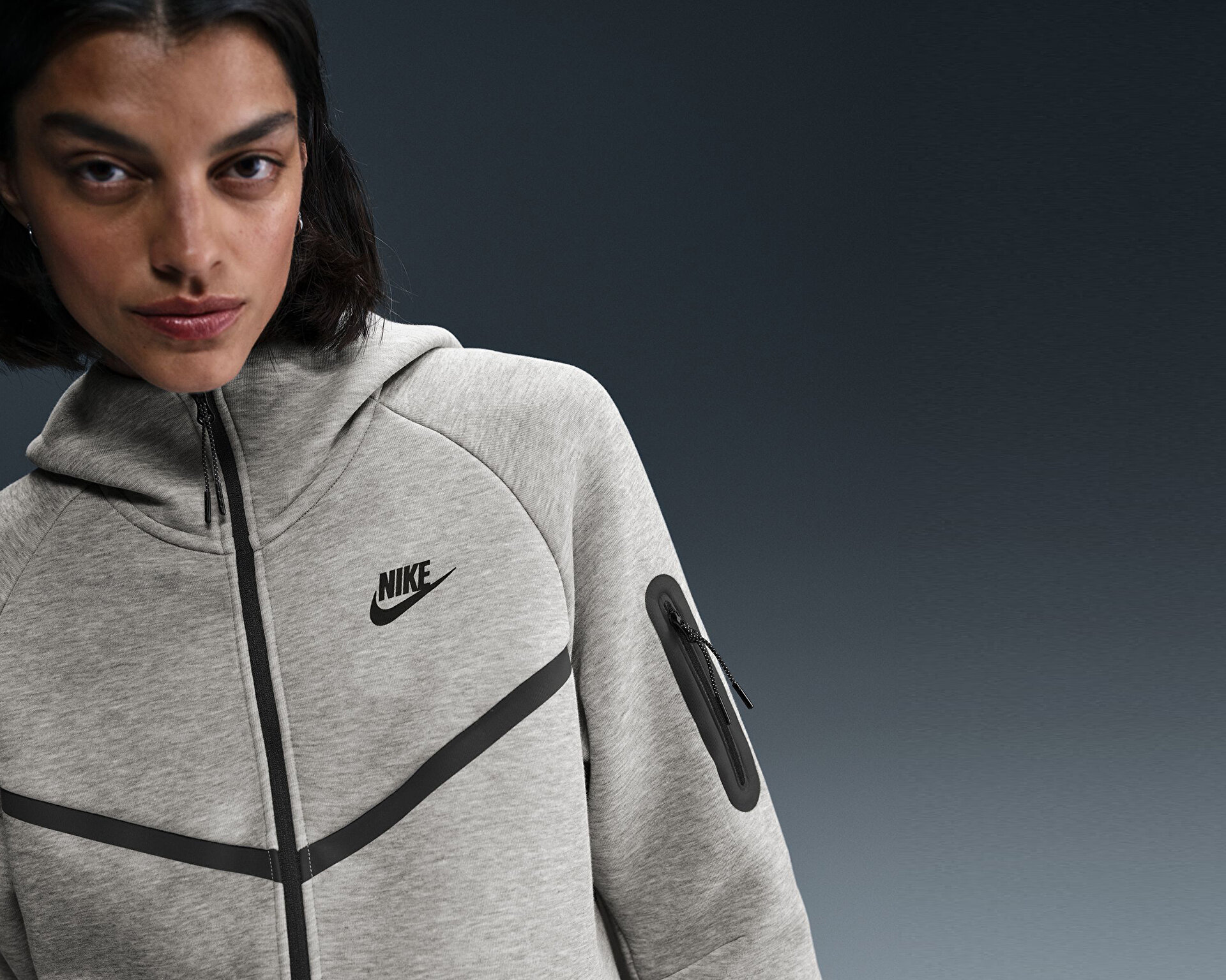 Nike Kadın Sportswear Tech Fleece Windrunner Gri HV6747-063