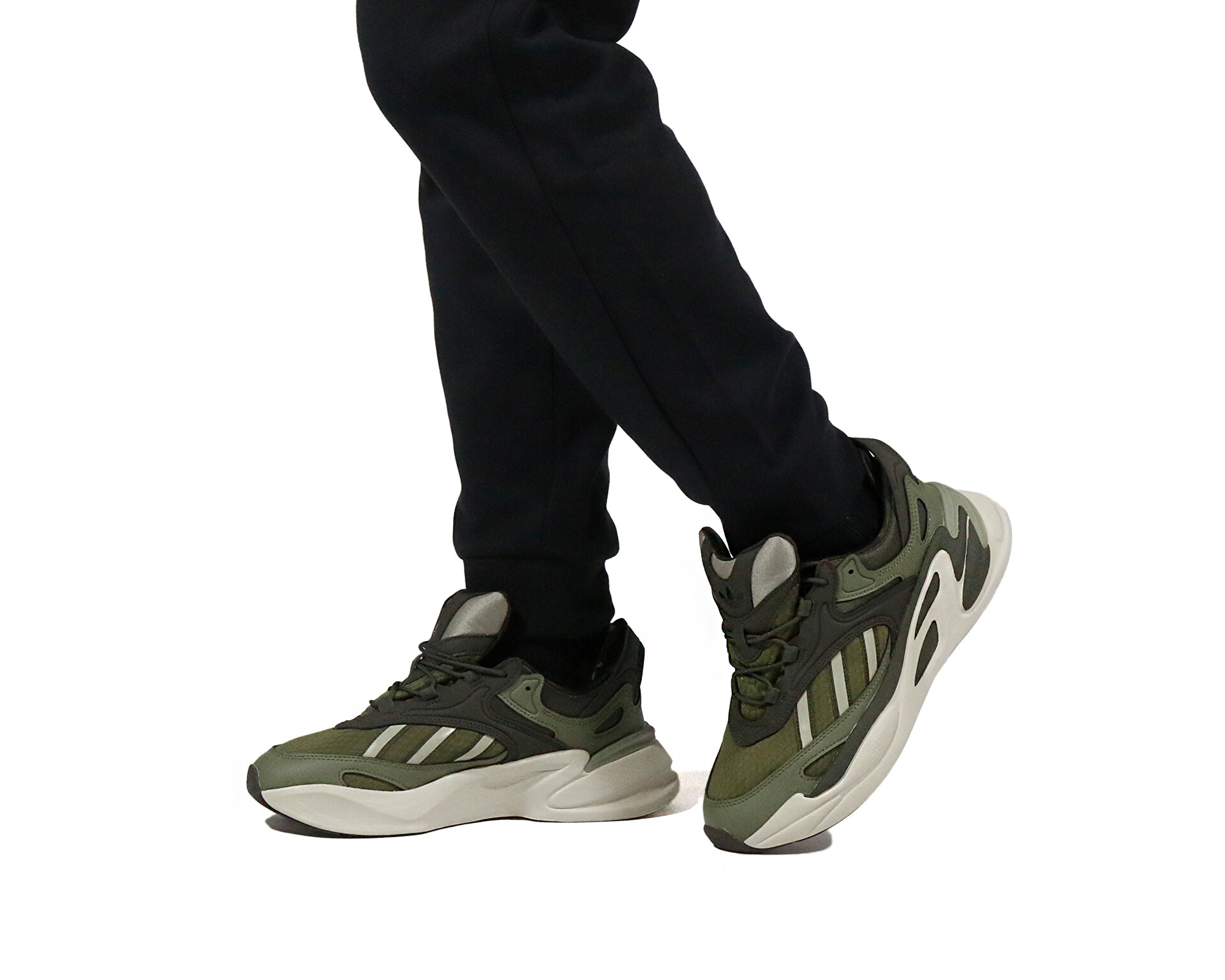 adidas Erkek Ozmorph Haki IE2025