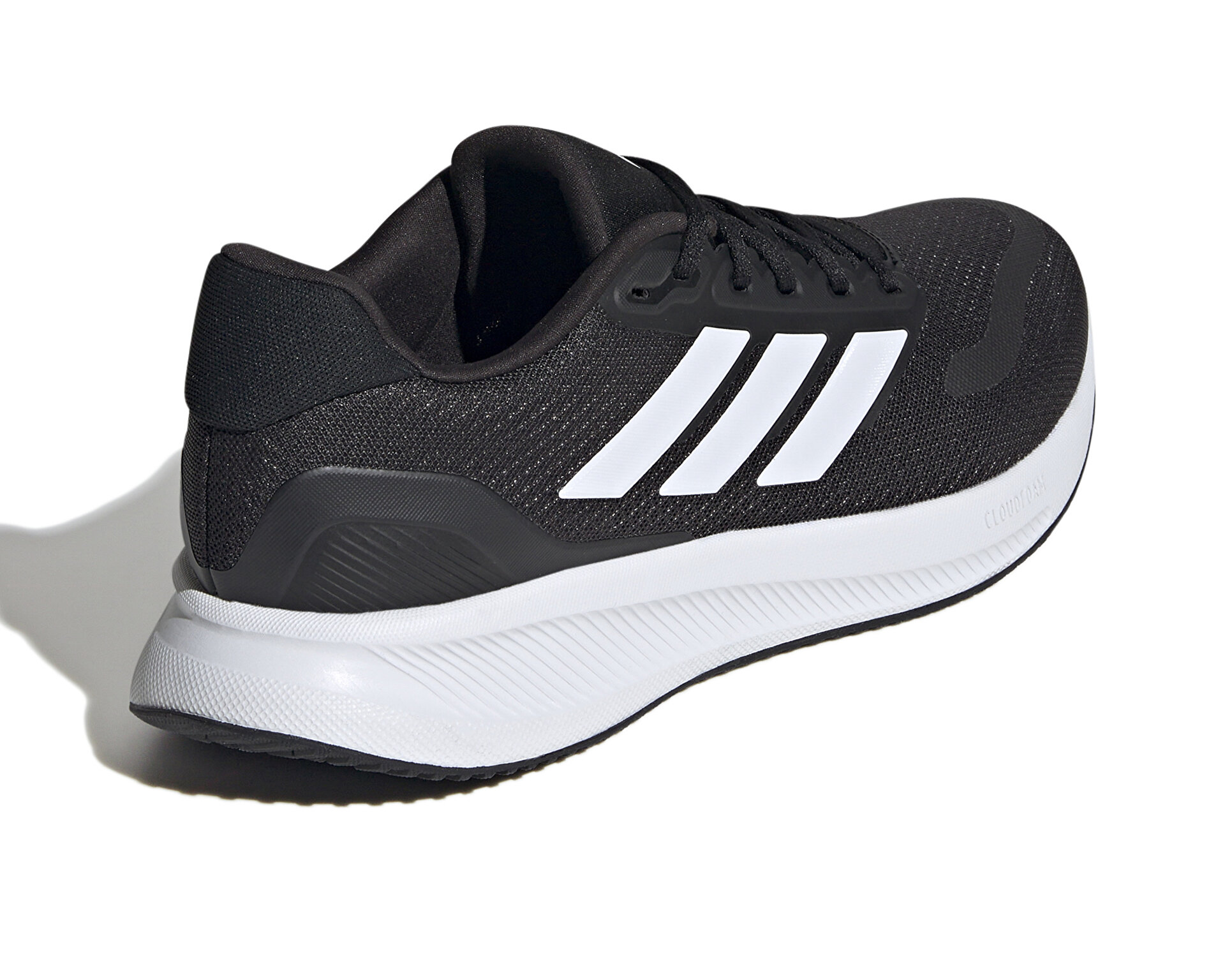 adidas runfalcon 2.0 vs nike revolution 5