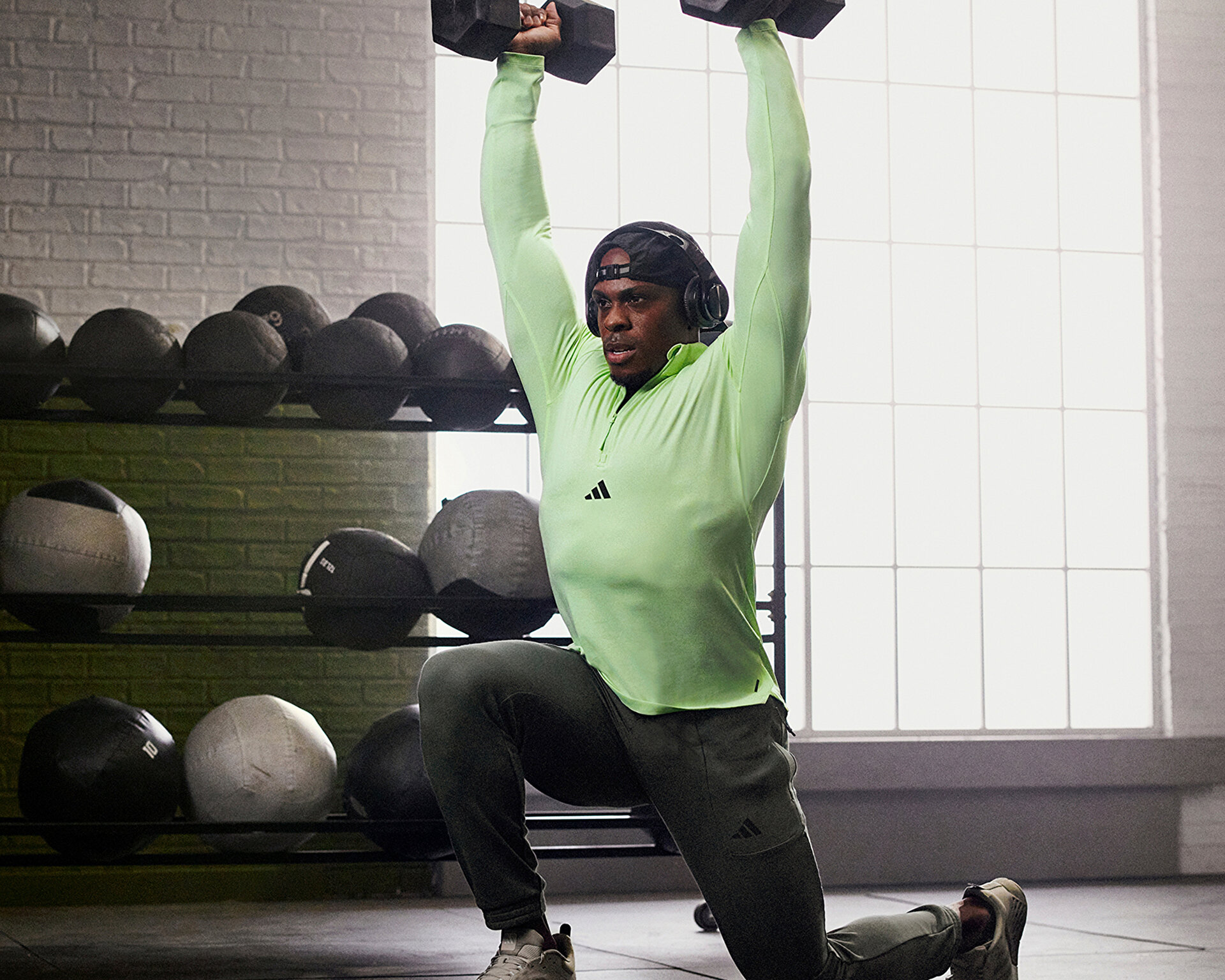 adidas Erkek Wo Quarter Zip Yeşil IS3803