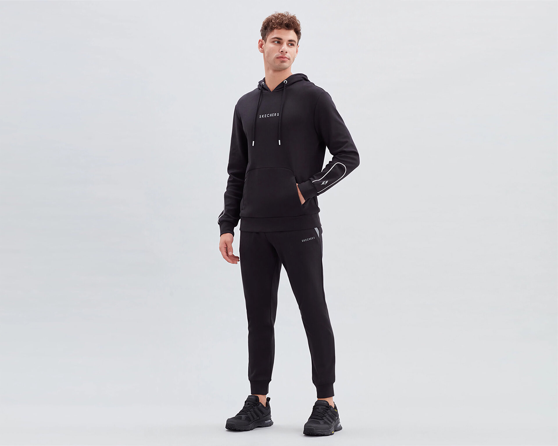 Skechers Erkek M 2Xi Lock Piping Detailed Hoodie Siyah S222198-001