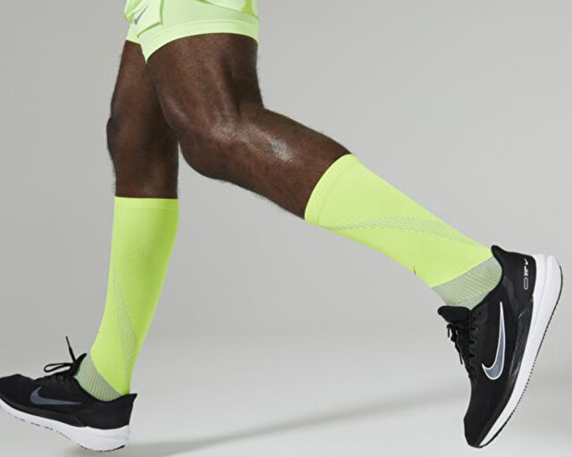 Nike Siyah Nike Air Winflo Koşu Ayakkabısı 9