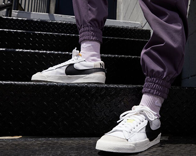 Nike Ayakkabı Günlük W Blazer Low '77 Jumbo - Görsel 3