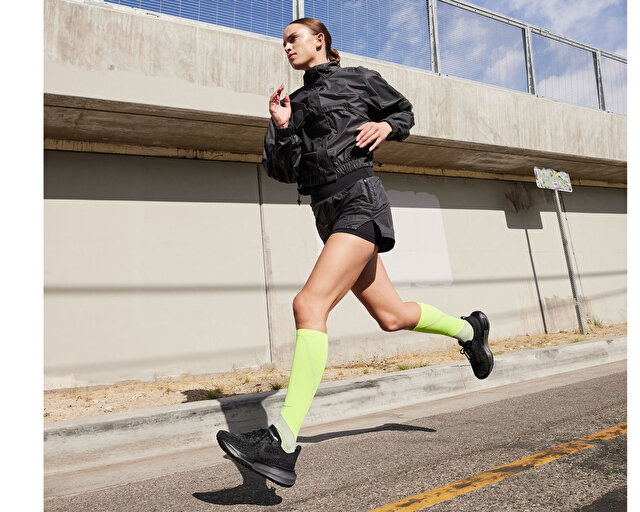 Nike Koşu Ayakkabısı Invincible 3 - Görsel 9