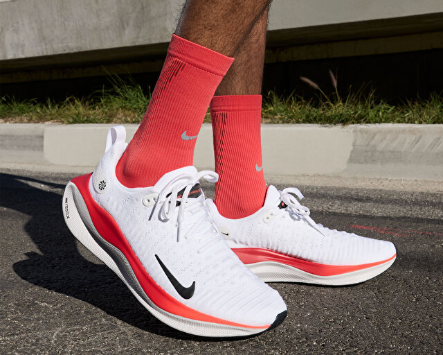 Nike Koşu Ayakkabısı React Infinity Run Flyknit 4 - Görsel 3
