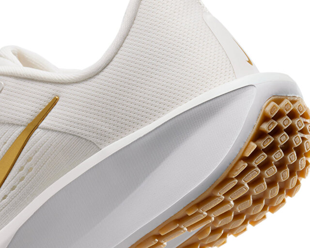 Nike Koşu Ayakkabısı Quest 6 - Görsel 8