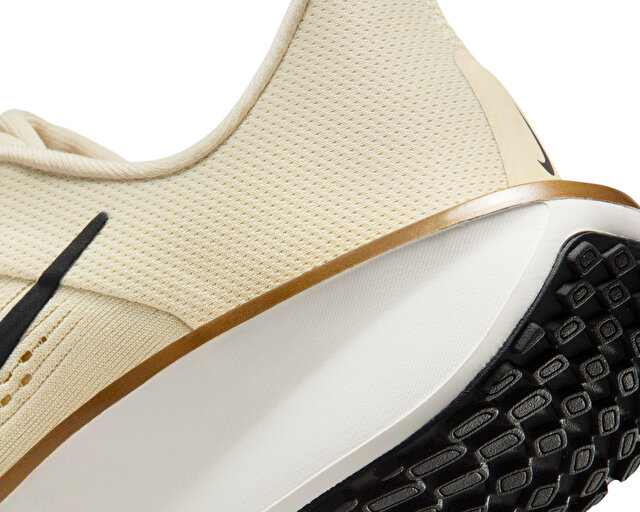 Nike Bej Nike Quest 6 Koşu Ayakkabısı