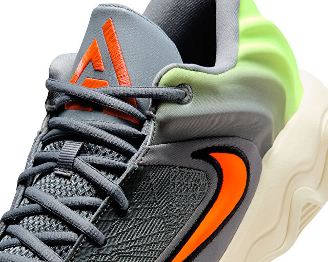 Nike Gri Nike Giannis Immortality 4