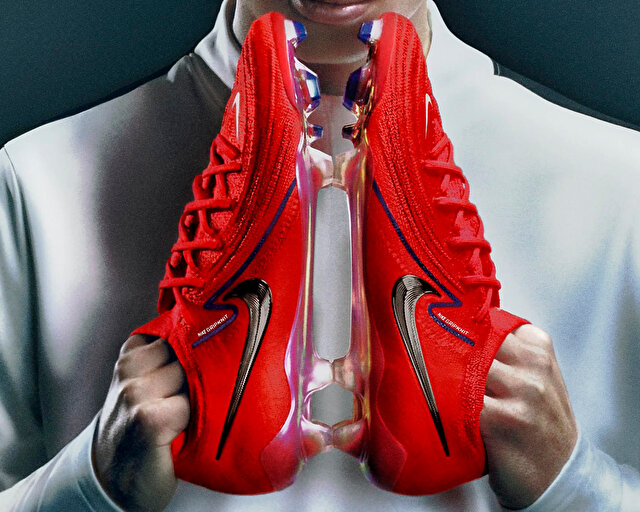 Nike Nike Kırmızı Futbol ayakkabısı Kramponlar Jr Phantom Gx II Acad Fg/Mg Eh Korayspor'da! Kırmızı - 3. görsel