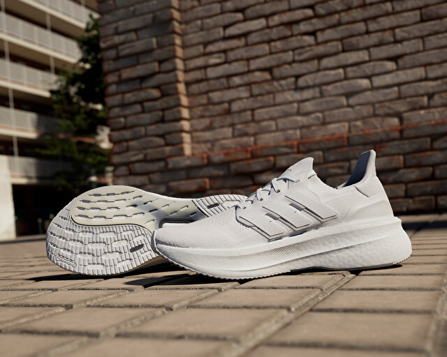 Adidas Koşu Ayakkabısı ULTRABOOST 5 - Görsel 3