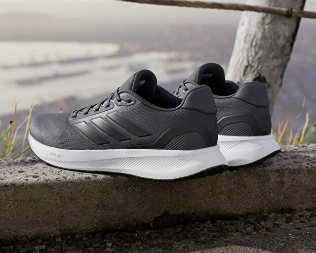 Adidas Gri Adidas Runfalcon 5 Koşu Ayakkabısı