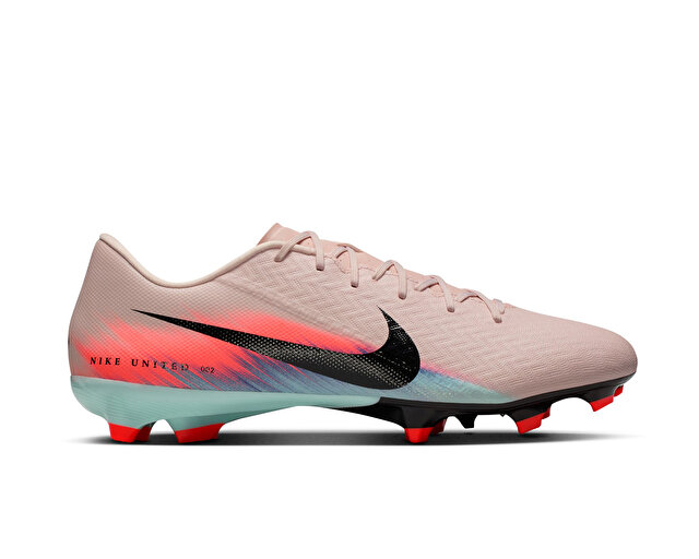 Nike Nike Futbol ayakkabısı Kramponlar MERCURIAL VAPOR 16 ACADEMY FG/MG NU2 model görseli