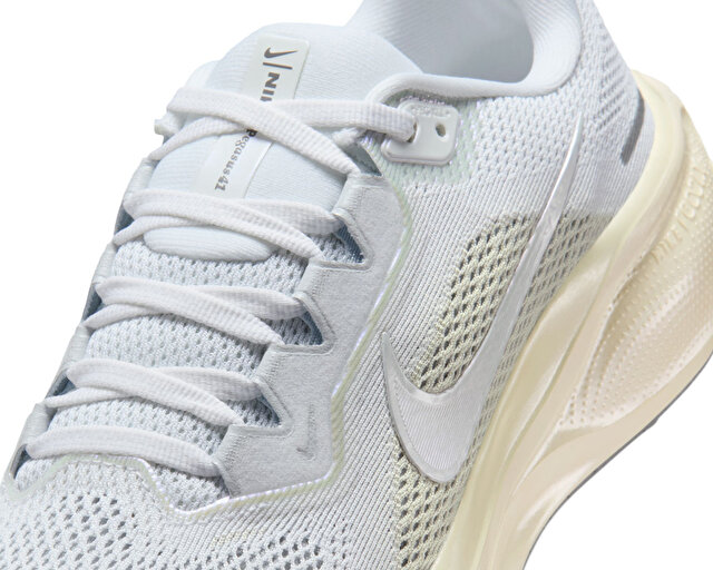 Nike Beyaz Nike Air Zoom Koşu Ayakkabısı PEGASUS 41