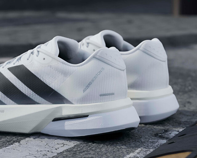 Adidas Beyaz Adidas Adizero Boston 13 Koşu Ayakkabısı