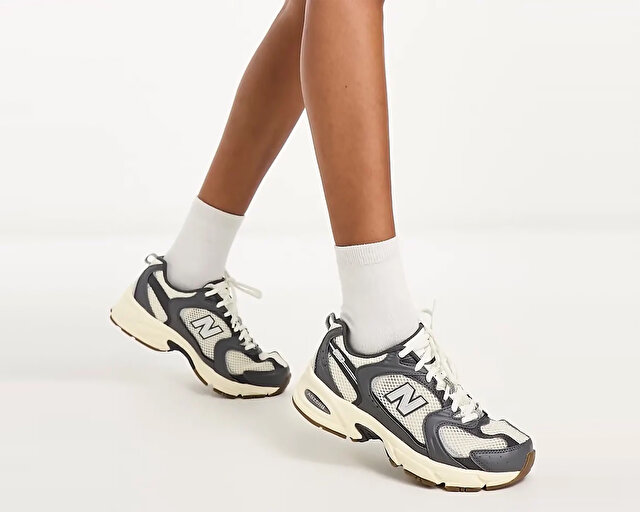 New Balance Ayakkabı Günlük 530 Krem Modeli Koleksiyonu - Görsel 3